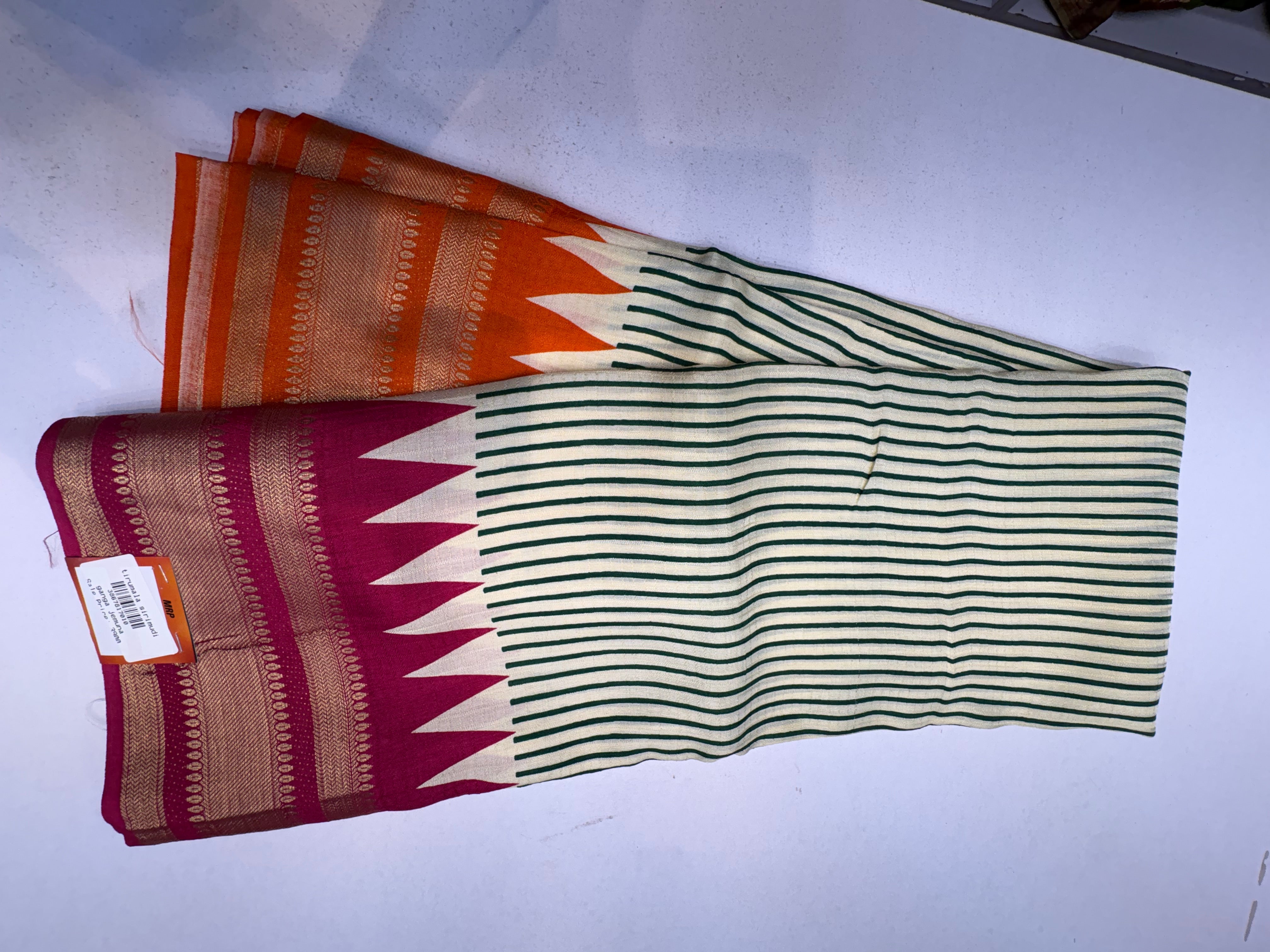111 Ganga Jamuna saree