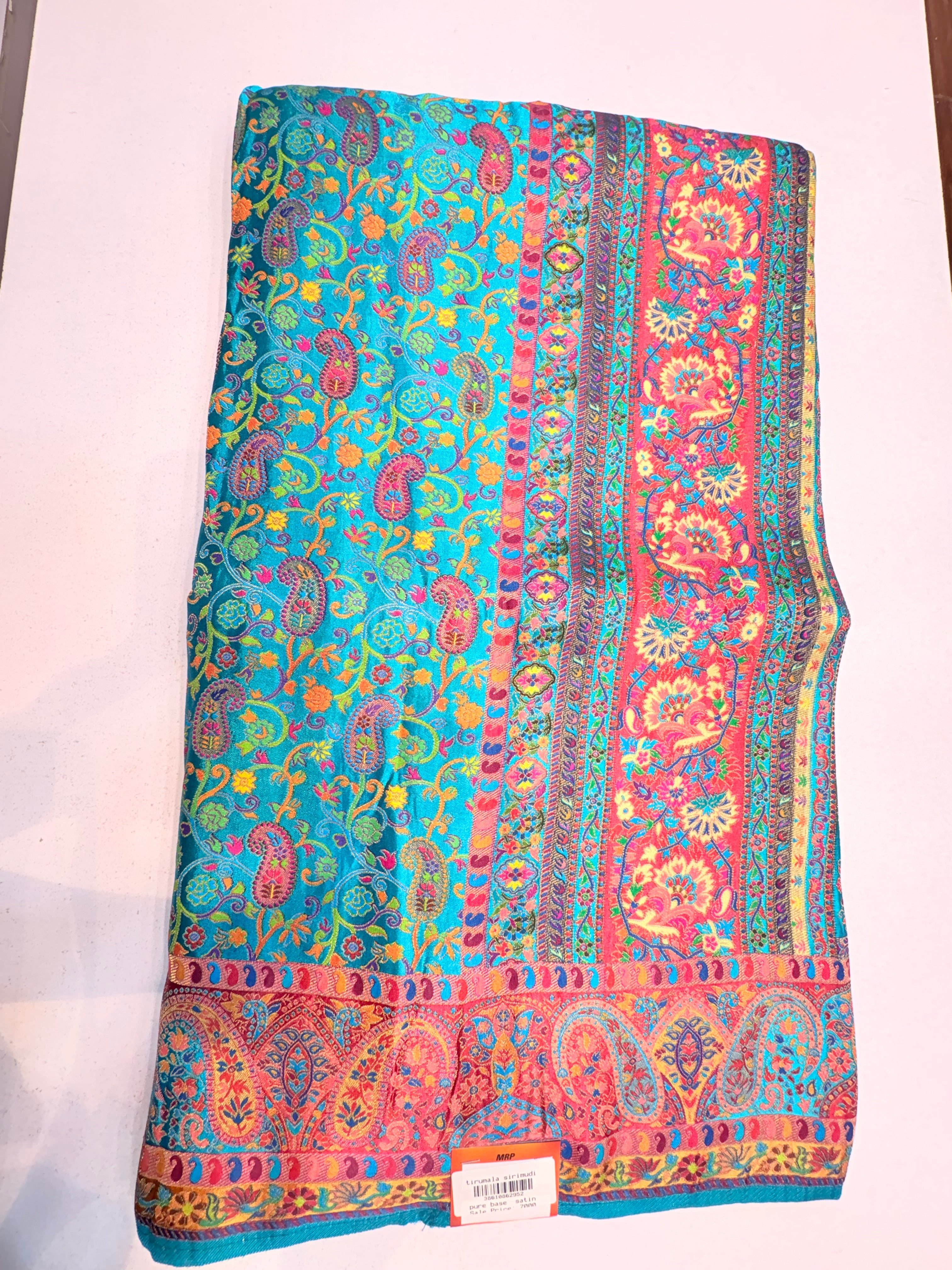1039 Kashmir emporium