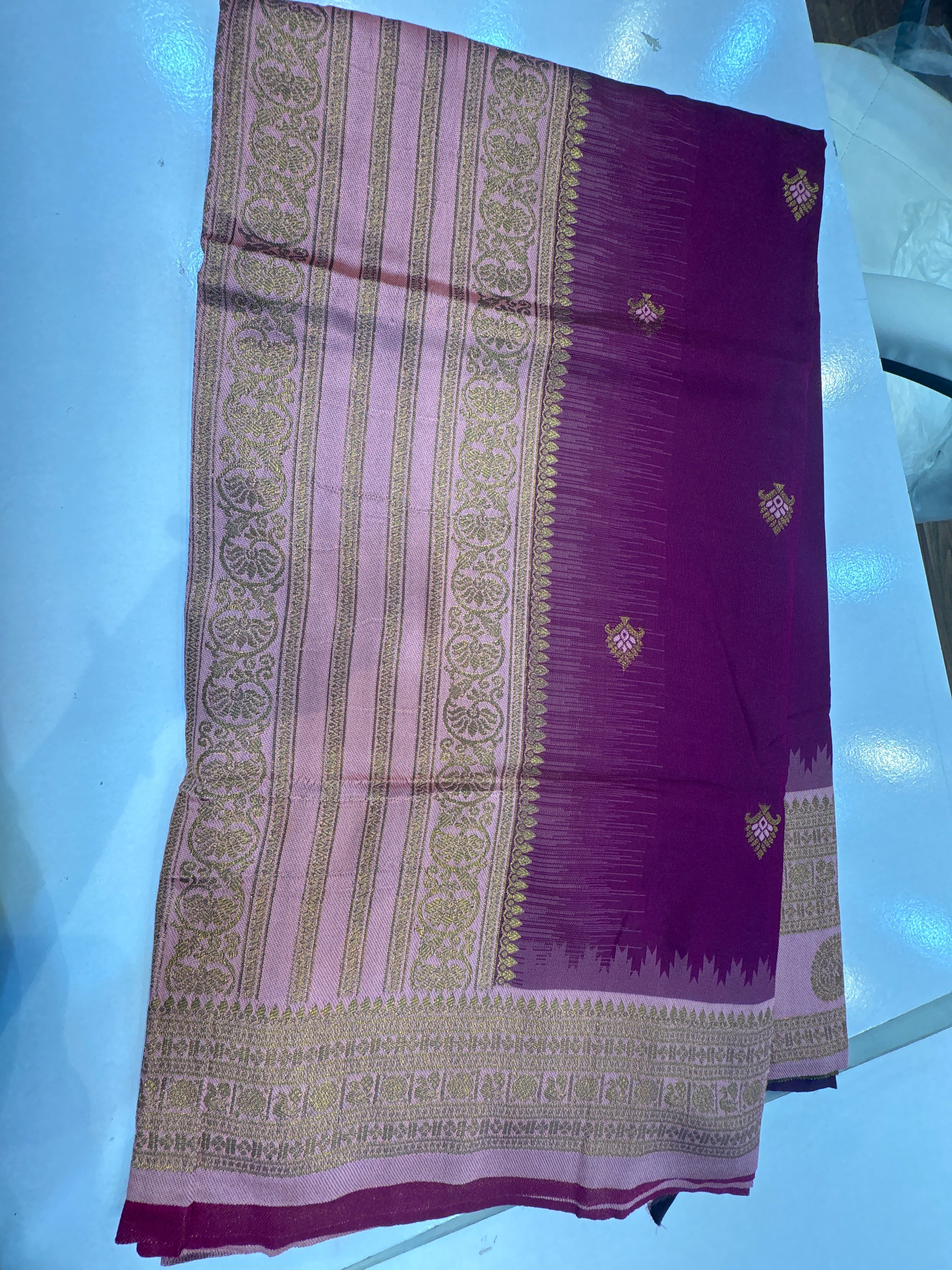 Semi Kanchi Pattu