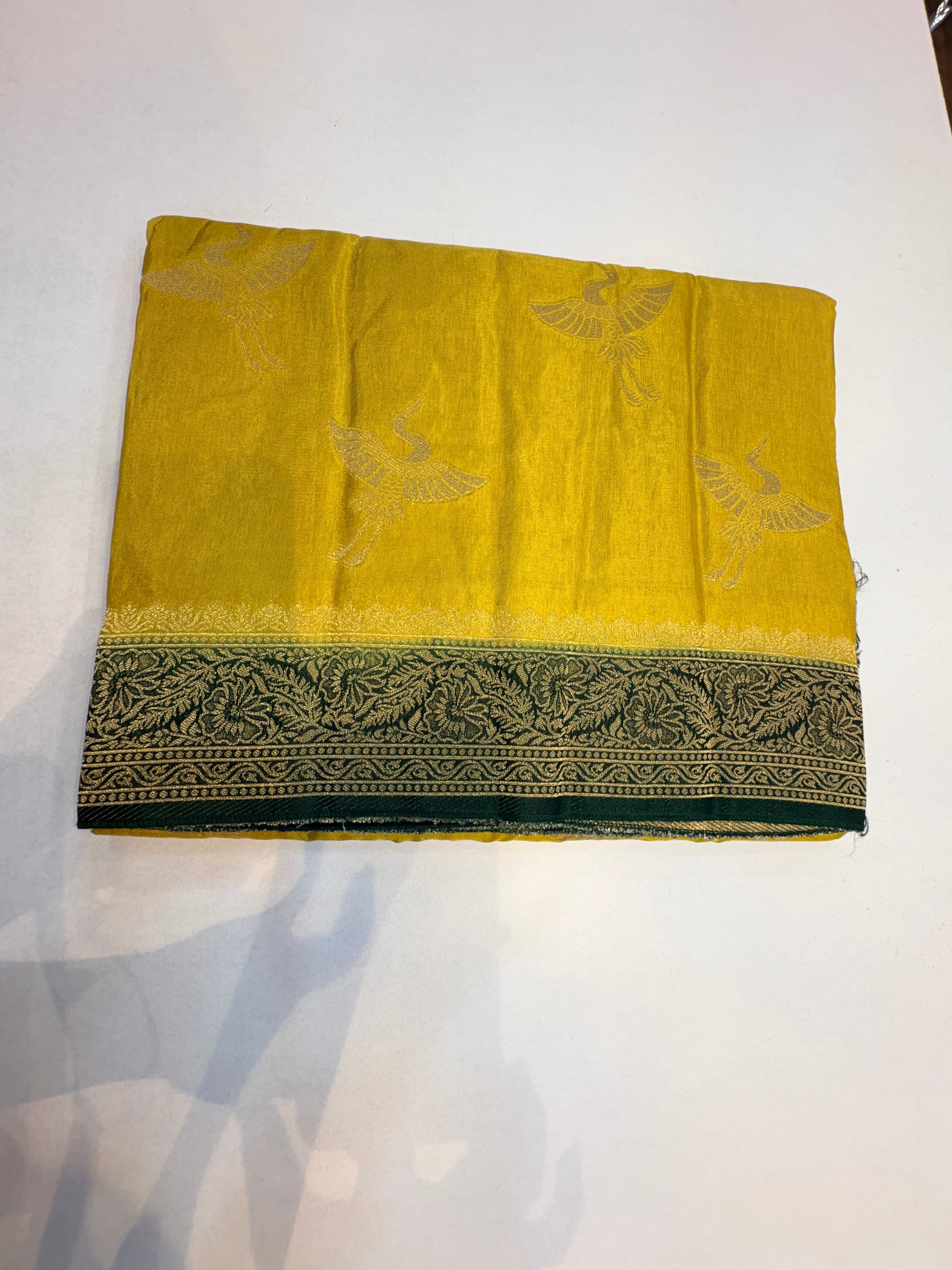 555 Meena kari dola saree