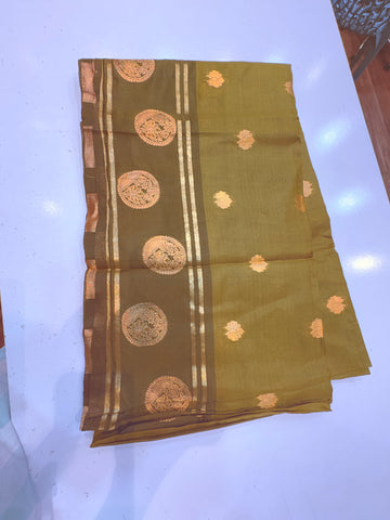 Semi Kanchi Pattu