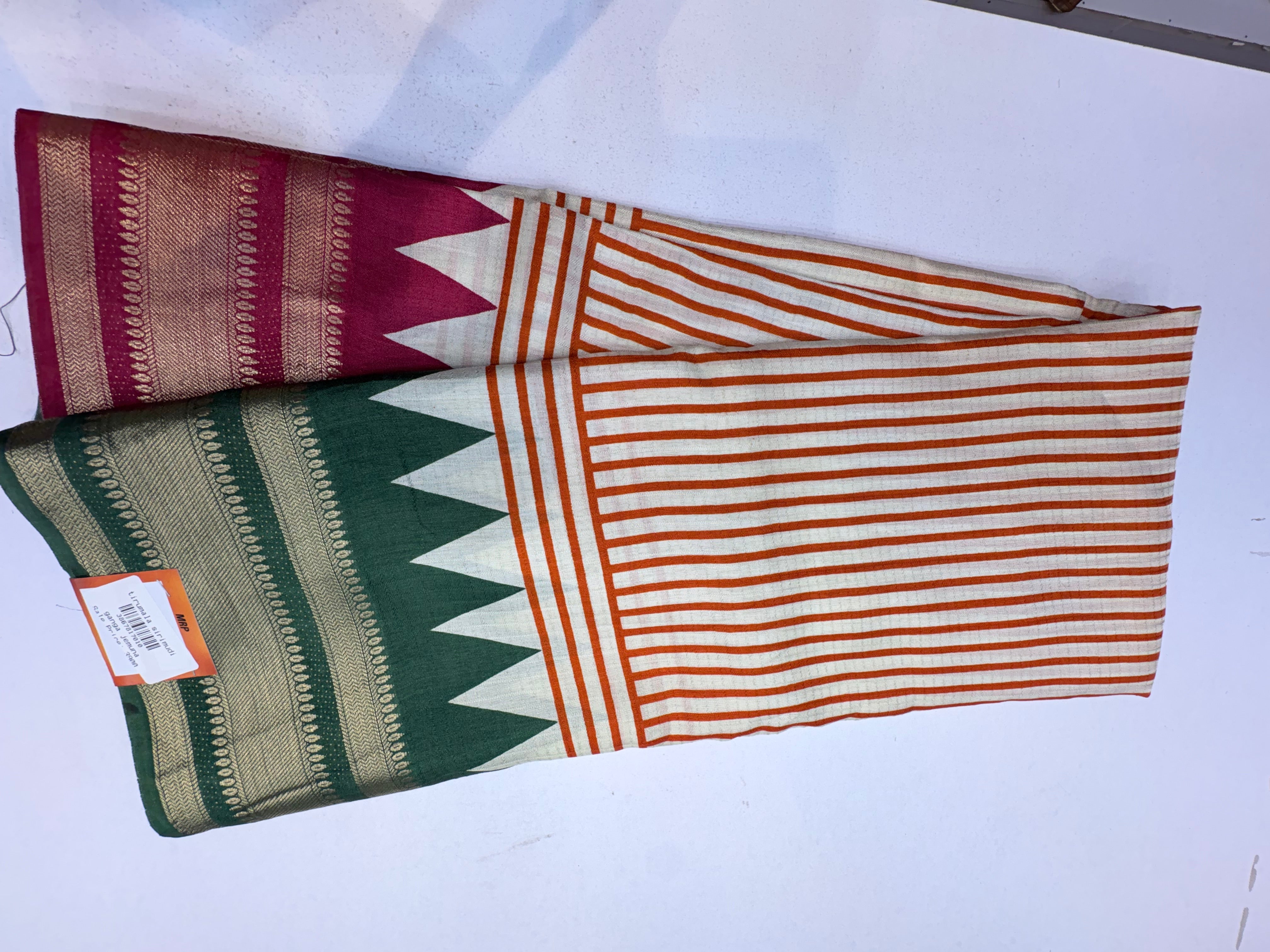 111 Ganga Jamuna saree
